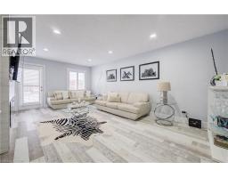 10 ISHERWOOD Avenue UnitNo. 18 - 8