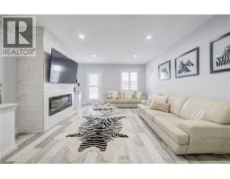 10 ISHERWOOD Avenue UnitNo. 18 - 9