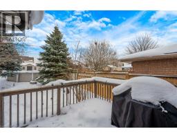 84 WOOD GROVE Crescent - 6