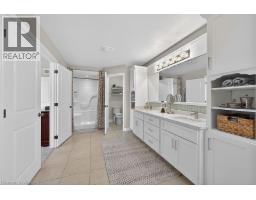 2 SOUTHWOOD Crescent - 27