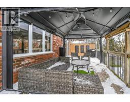 2 SOUTHWOOD Crescent - 39