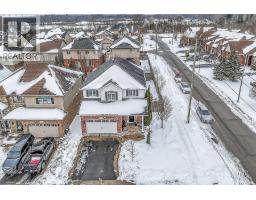 2 SOUTHWOOD Crescent - 42