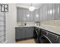 2 SOUTHWOOD Crescent - 7