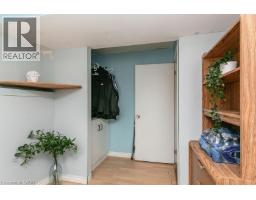 528 WHITELAW Road - 37