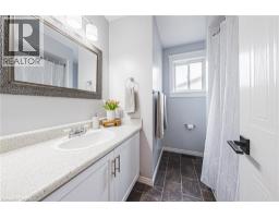 35 COWAN Boulevard - 24