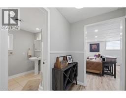 50 PATIENCE Crescent - 27