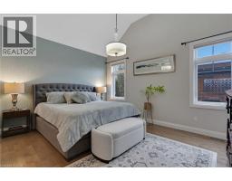 43 FREURE Drive - 20