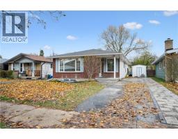 118 SELKIRK Drive - 1