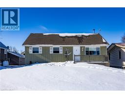 8 PICKEREL Road - 1