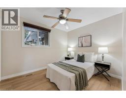 204 CEDARBRAE Avenue - 17