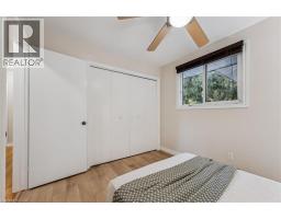 204 CEDARBRAE Avenue - 18