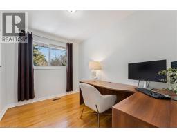 204 CEDARBRAE Avenue - 19