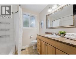 204 CEDARBRAE Avenue - 21