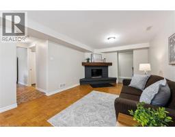 204 CEDARBRAE Avenue - 23