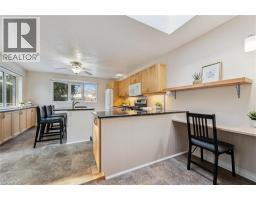 204 CEDARBRAE Avenue - 6