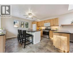 204 CEDARBRAE Avenue - 7