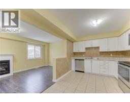 40 RED CLOVER Crescent - 10