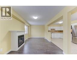 40 RED CLOVER Crescent - 18