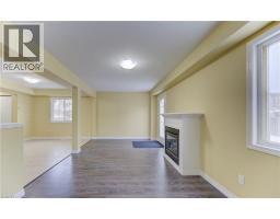 40 RED CLOVER Crescent - 20