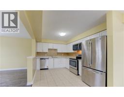 40 RED CLOVER Crescent - 23