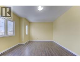 40 RED CLOVER Crescent - 25