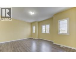 40 RED CLOVER Crescent - 27