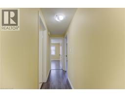 40 RED CLOVER Crescent - 32