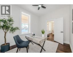 44 HOPE Street W - 21