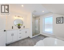 44 HOPE Street W - 30