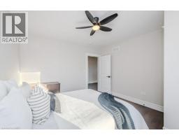 44 HOPE Street W - 33