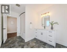 44 HOPE Street W - 36