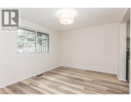 279 SANDOWNE Drive UnitNo. 7 - 12