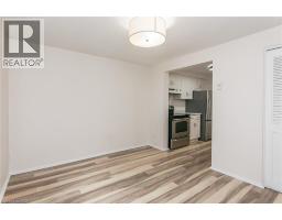 279 SANDOWNE Drive UnitNo. 7 - 13