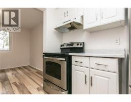 279 SANDOWNE Drive UnitNo. 7 - 19