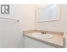 279 SANDOWNE Drive UnitNo. 7 - 21