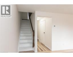 279 SANDOWNE Drive UnitNo. 7 - 23