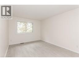 279 SANDOWNE Drive UnitNo. 7 - 29