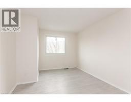 279 SANDOWNE Drive UnitNo. 7 - 36