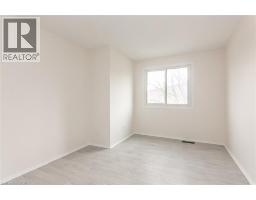 279 SANDOWNE Drive UnitNo. 7 - 37