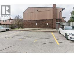 279 SANDOWNE Drive UnitNo. 7 - 44