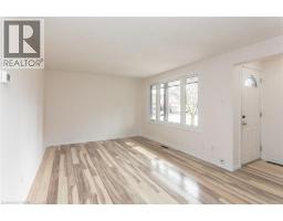 279 SANDOWNE Drive UnitNo. 7 - 8