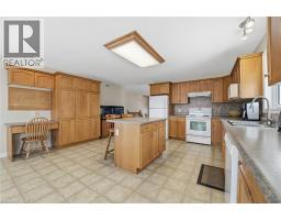 110 ARMSTRONG Street W - 15