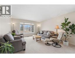 110 ARMSTRONG Street W - 2