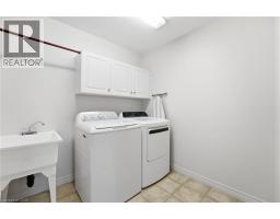 110 ARMSTRONG Street W - 22