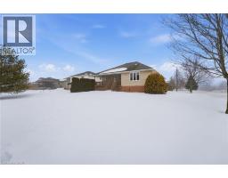 110 ARMSTRONG Street W - 37