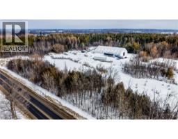 3907 WELLINGTON 35 Road - 2