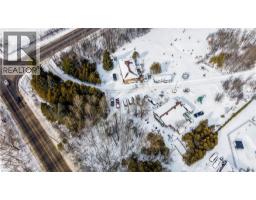 3907 WELLINGTON 35 Road - 33