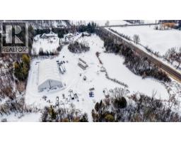 3907 WELLINGTON 35 Road - 4