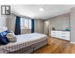 160 PROSPERITY Drive - 17