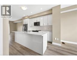 48 MARKLE Crescent - 3